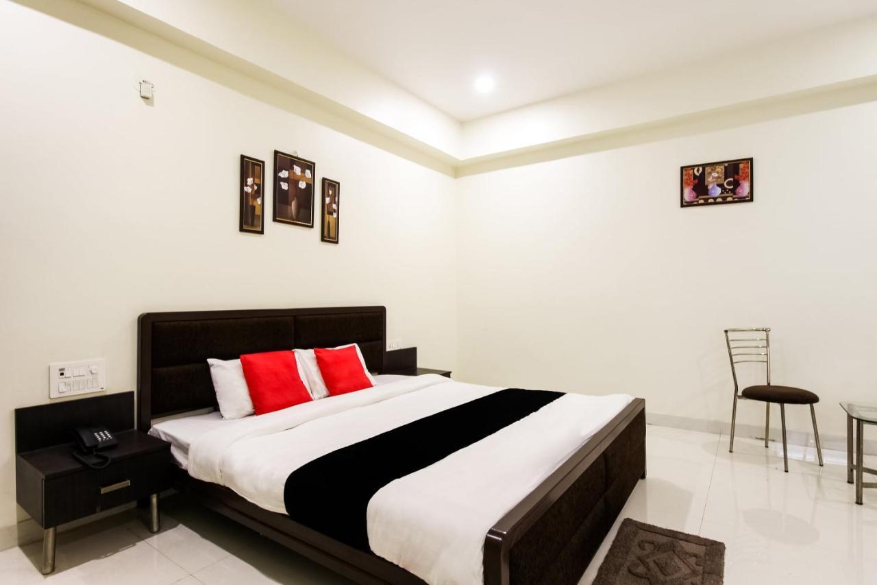 Capital O70964 Hotel D Mercy Nágpur Kültér fotó